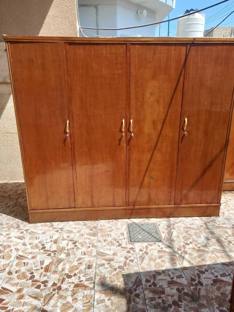 السلام عليكم كناتير العدد 2السعر الواحد 225وبي مجال+بوفيه مترين ونص السعر 175 المكان نجف الاشرف الشراي يتصل على الرقم وبي واتساب *********** ويوجد توصيل داخل النجف ابكروه عل المشتري النجف, العراق
