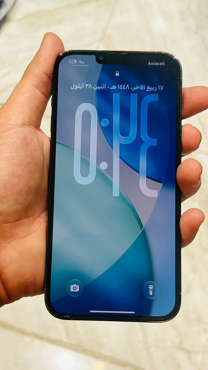 ١٣ برو ماكس جهاز برغي ممفتوح منه الله شاهد فقط ضهر متاثر بي بطاريه ٧٢.    ***********
