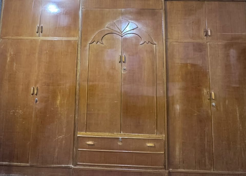 غرفة • ٧ قطع • للبيع