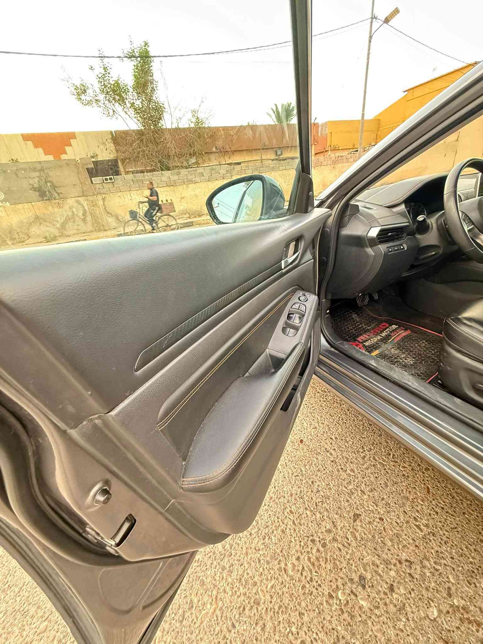 السلام عليكم تحياتي للجميع
⚡NISSAN ..Altima..2022.SR.Plus⚡

⚡نيسان...التيما..SR 2022پلاس فول الفول

......................................

الفئه  SR

موديل 2022

لون سلفر

محرك 2500(تنفس طبيعي)

بصمة تشغيل

ابواب بصمة+ بصمة صندوك

تشغيل عن بعد

هاند بريك بصمة

أوتو هولد (auto hold)

فاتحة سقف (سلايت )

نظام قيادة أليه

رادارات 360° درجة

رادار امامي (توقف ذاتي)+تحديد مسار

رادار جانبي توقف ذاتي

رادار خلفي (توقف ذاتي)

كامره خلفيه

حساس خلفي

كشنات كهربائ

كشنات تدفئة

ستيرن تدفئة

شاشه كبيره (گار پلي)

فول تحكم ستيرن

كروس سرعة (مثبت سرعة)

أشاير مري جانبي

ويل كروم حجم 18

أكزوز رياضي (صالنصات رياضه)

سياره بوضع شركه حادث امريكا فقط تبديل جاملغ وبنيد وكاله شرط الاصلي. بدون دواخل  

كير محرك شرط الفحص

سيارة ماشية 95 لف ميل

رقم سليمانية دولي باسمي  شرط تحويل

148ورقه بي مجال بسيط

مكان سياره الأنبار الحبانيه قرب الفلوجه استفسار اتصال رقم الهاتف  

***********
