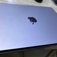 ماك بوك اير M2 • ١٥ انش • رام ٨ SSD ٥١٢