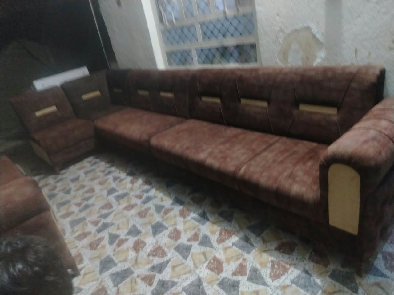 ديوان • ١٠ مقاعد • حله عنانه