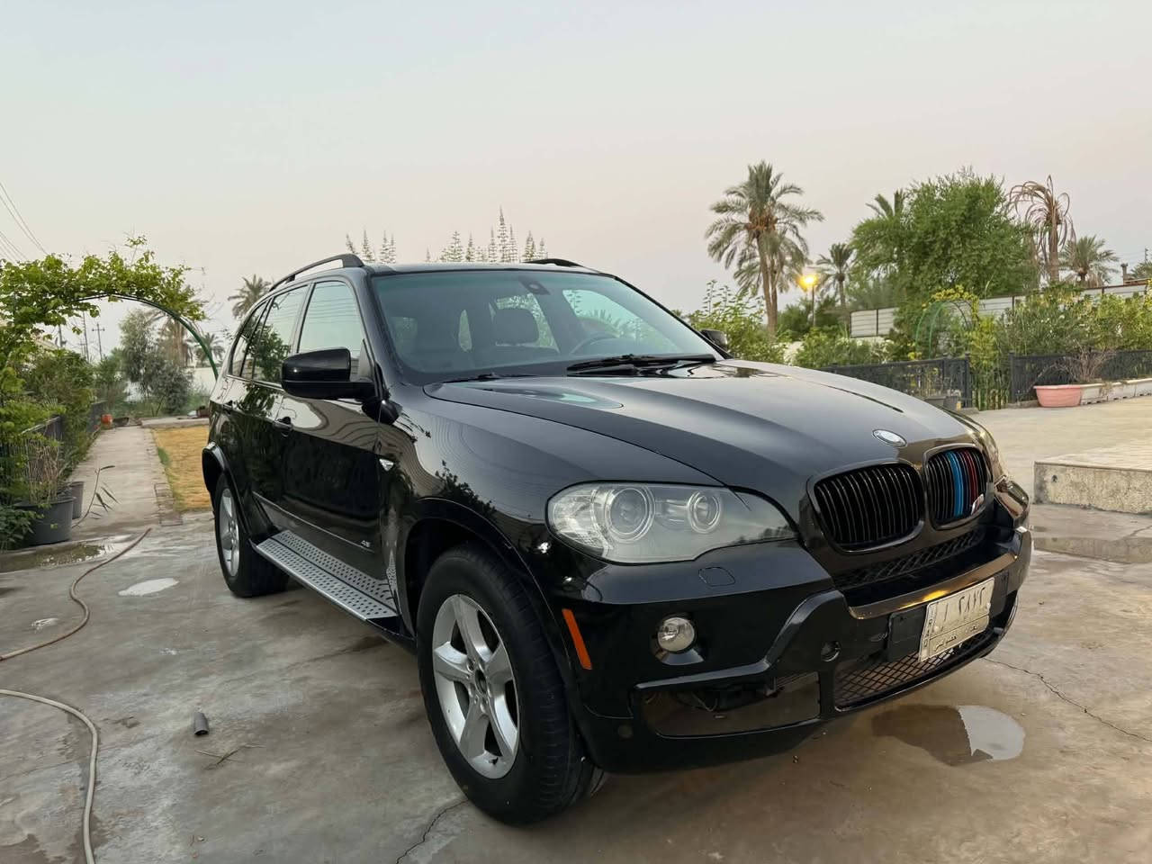 سلام عليكم فقط بيع فقط بيع فقط بيع فقط بيع بدون مراوس؟؟؟؟؟؟؟
بي ام x5وكاله العروش فول مواصفات الاخير شنو بالك مواصفات بيه كير ومحرك وصدر وتبريد كلا جاهز 
السياره خير من الله تحويل مباشر 
السعر (قيم بل يرضى الله)وبل خدمه 
(*********** اتصال شريحه واتساب
