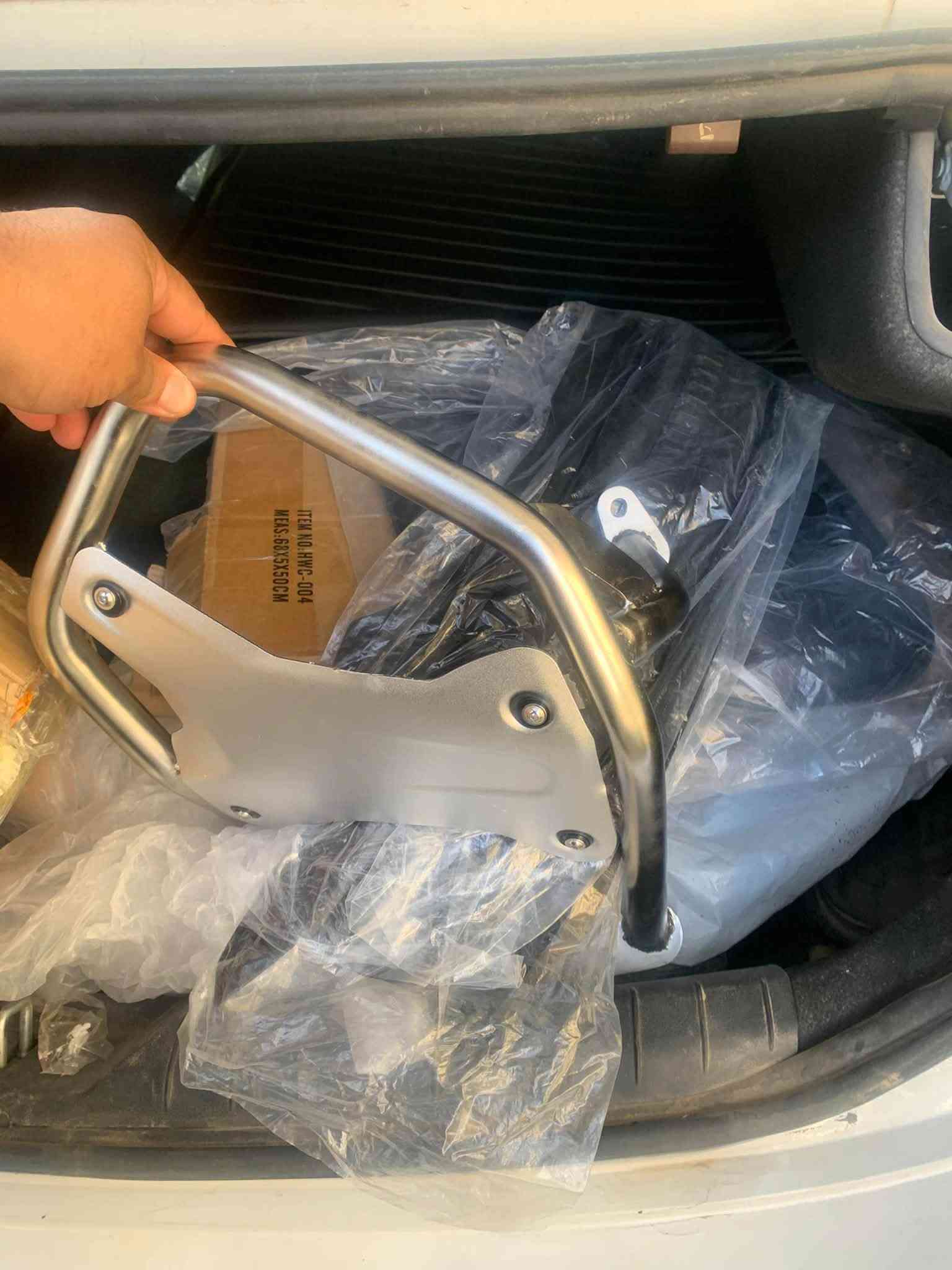 البيع السعر ٤٠ الف ‭***********‬ مكاني بغداد الكاظميه

نص مكتوب في الصور:
- Amazon.it
- Crash Bar Paraurti Motore Del Motociclo Crash Bar Barre Di ...
- انتقال
- حفظ
- مشاركة
- Amazon.com: FWXE...
- Amazon.com
- Crash Bar Paraurti Motore D...
- LIND
- Excellent
- ١٢:٤٨ طرح أسئلة حول هذه الصورة G الكل المطابقات التامة المحتوى المطابق مرئيًا وضع AI نبذة باستخدام الذكاء الاصطناعي تظهر الصورة عارضة حماية المحرك أو الصدام الجانبي (Crash Bar) المخصصة للدراجات النارية، والتي يبدو أنها تتوافق مع طرازات مثل BMW R1300GS أو دراجات المغامرات المشابهة المصنوعة من الأنابيب المعدنية مع صفيحة تثبيت مركزية. إذا كنت ترغب في المساعدة، هل يمكنك إخباري: ما هو طراز وسنة الدراجة النارية التي تملكها؟ هل تبحث عن تعليمات التركيب أو قطعة غيار محددة لها؟ عرض المزيد صور مطابقة مرئيًا Webike Japan Amazon.it Crash Bar Paraurti Motore ...Del Motociclo Crash Bar SRC : تحطم بار (منخفض) سيارة 0