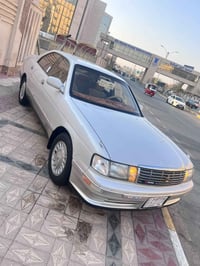 موديل ١٩٩٥ • دواخل جديدة • مسجل شاشة وكاميرا