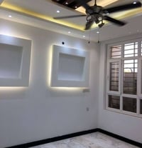 بيت للايجار الدورة قرب كليةدجلة مساحته100م زيرو مؤثث سبالت ثلاث طوابق ...