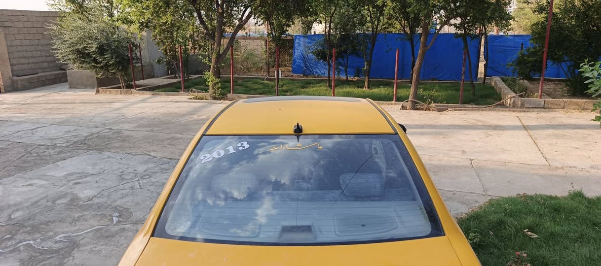 بیوایدی 2013 تەکسی  گێر تۆماتیک گێرو مەکینە کرۆلایە سەنەوی پلاستیک  بەشەرتی حاسیبەو ئەوەلیات سەیارەکە زۆر جوانە بێ مەسرەفە بەشەرت چرکەی تیا نیە لێخورینی هەر زۆر خۆشە کارەبایات جام کارەبای شاشەئایپات گێچ بانزین حەماوە بەشەرت  گێرو مەکینەی بەشەرت نرخی25گڵاو مەجال موشتەریت تەلەفونکە لەخزمەتدام  ژمارە ***********  ئەم ژمارە واتسابی لەسەرەچ السليمانية, العراق
