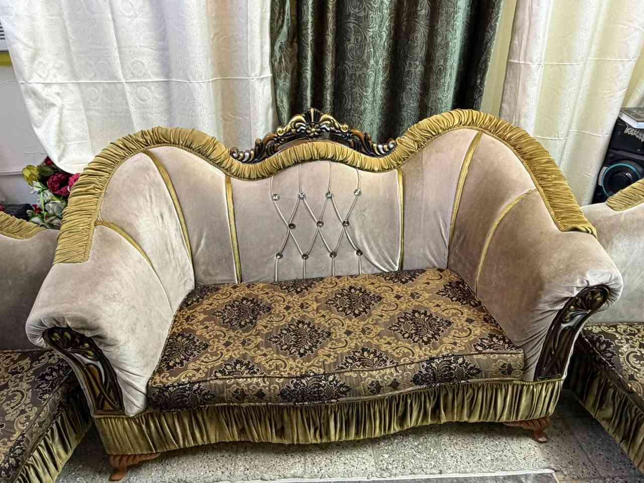 السلام عليكم
تخم  (١٠ نفرات )مستخدم للبيع في بغداد زيونه 

رقم الهاتف ***********
السعر ٣٠٠ الف
