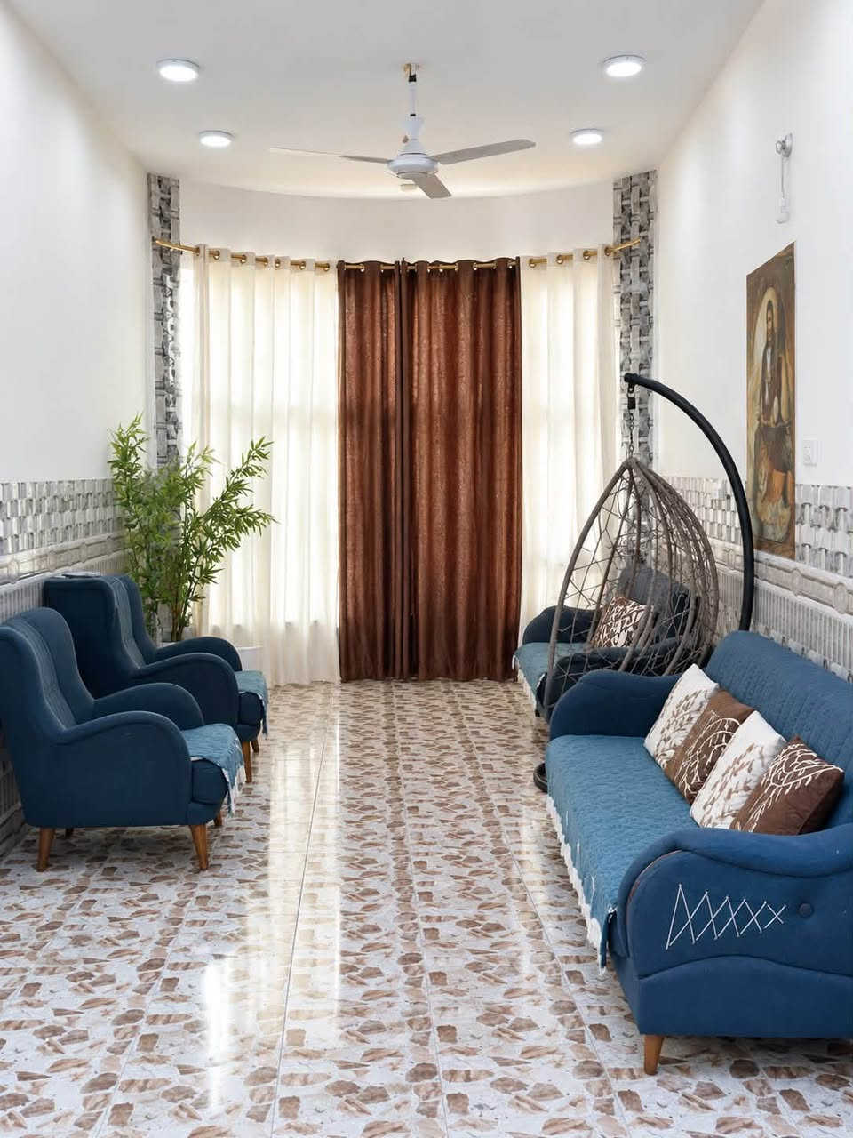 📍 دار سكن طابو صرف حي صباح المحامي (الصادق الاول)
✅ المساحة: 250 متر
✅ طابقين كونكريت 
غرف نوم  5
مجمع صحيات 3
براني 
صالة 2 
مطبخ حار وبارد 
🟩 تبليط خدمات ماء كهراء نت ضوئي 
✅ موقع ممتاز جدا و قريب
✅ واجهة 10 على شارع عريض و النزال 10 متر 
📞 للاستفسار والمشاهدة
مراجعة مكتب عباس ابتيت (حسين للعقار) بشارع سيد يونس مقابيل سعد القطري للعقار 
***********

