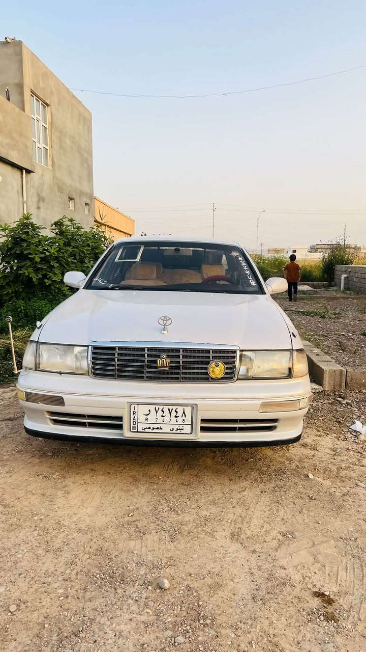 السلام عليكم 
بطه للبيع موديل 95
تدفئه تبريد كير محرك شرط 
بدون كص 
السعر 57وبيها مجال 
***********
***********
