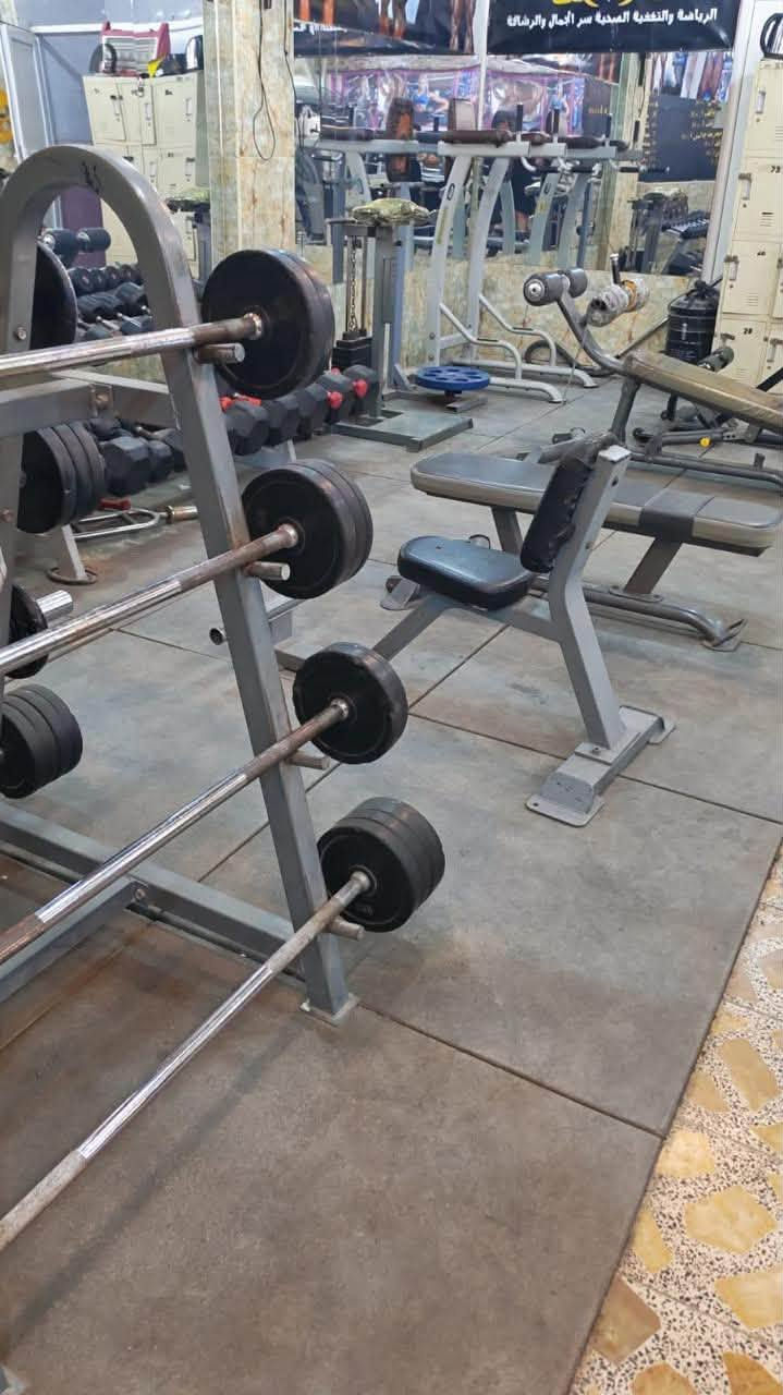 فرصة ممتازة لأصحاب القاعات والمشاريع الرياضية 🏋️‍♂️✨
معروض للبيع: معدات قاعة رياضية (جم) كاملة
​حالة الأجهزة: أجهزة بحالة ممتازة جداً ونظيفة جاهزة للعمل والاستخدام المباشر دون الحاجة لأي مصاريف إضافية.
​التجهيز: القاعة متكاملة وتحتوي على كل ما يحتاجه المتدرب من أجهزة حديد وتمرين شاملاً.
​البيع للجملة (المعدات كاملة).
​📍 المكان: [النجف حي الجمعية بداية شارع القطعة]
📞 للتواصل والاستفسار عن التفاصيل والأسعار: يرجى المراسلة على الخاص أو الاتصال على الرقم: [***********]
