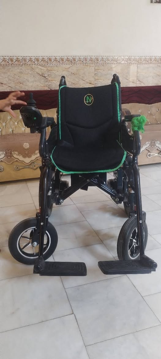 السلام عليكم عندي هذا الكرسي الكهربائي جديد ما مستعمل وسعره ٤٥٠ مكان بابل المحاويل 
***********
