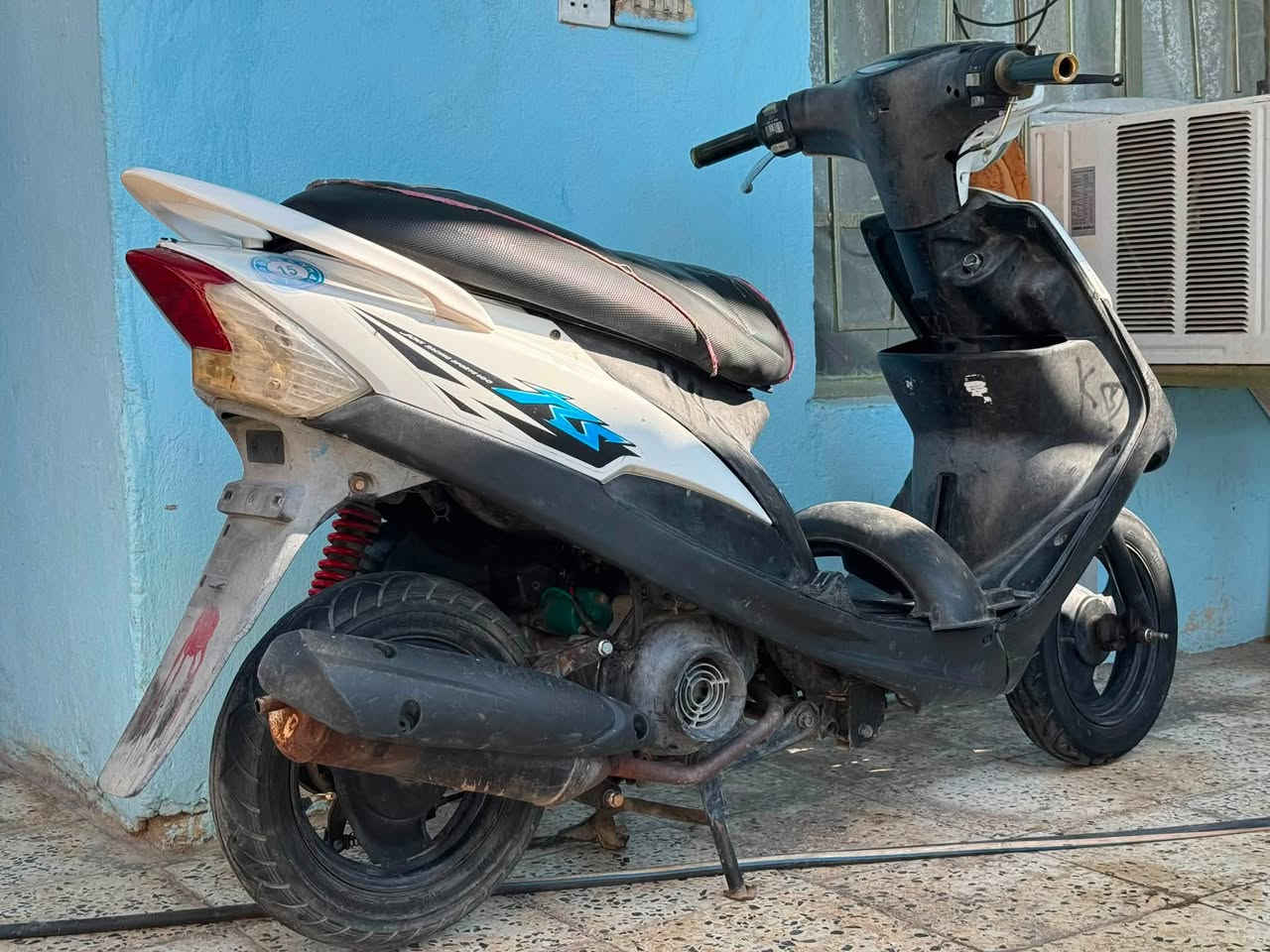 سلام عليكم ماكس عدلة للبيع دراجة بلاديه مكينه وكفر وملاح كله بلاد نقصها بس باتري كابريتر بلاد سلف وهندر تشتغل هندر واحد تشتغل السعر 450 وبيها مجال مستعجل 
مكاني ديالى خان بني سعد
متواجد واتساب ومازنجر وخط 
***********
