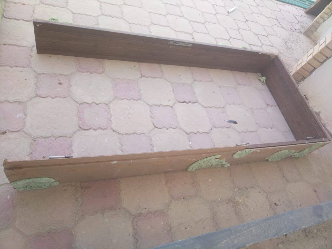 بيبان خشب تركي نظيفات ثقيل سعر الواحد ب95وبيه مجال واذا تاخذهن كلهن على 80 مكاني النجف ***********

