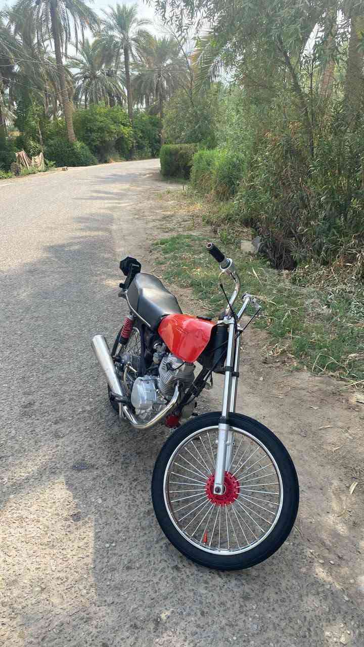 سلام عليكم
دراجه نامه شلامجه موديل 23 اوراق سكنر بدون بليته
 سعر 375 وبيها مجال بسيط 
دراجه مفتوحه مبدل بيها بستم 
وبيها خيط بخار
مكان بابل محاويل 

رقم ***********
