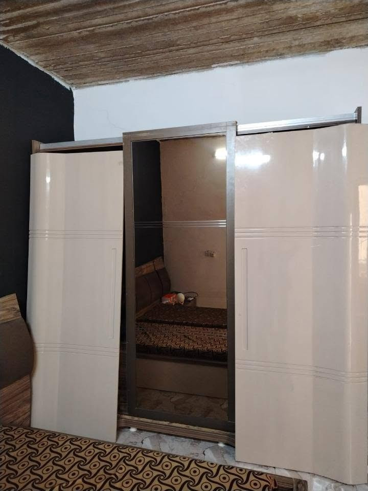 سلام عليكم
البيع غرفه نوم فصال تركي خشب ثقيل
السعر 550 بيها مجال 
ملاحظه (بدون دوشك) 
عنوان موصل شلالات
رقم موبايل *********** بي وتساب
