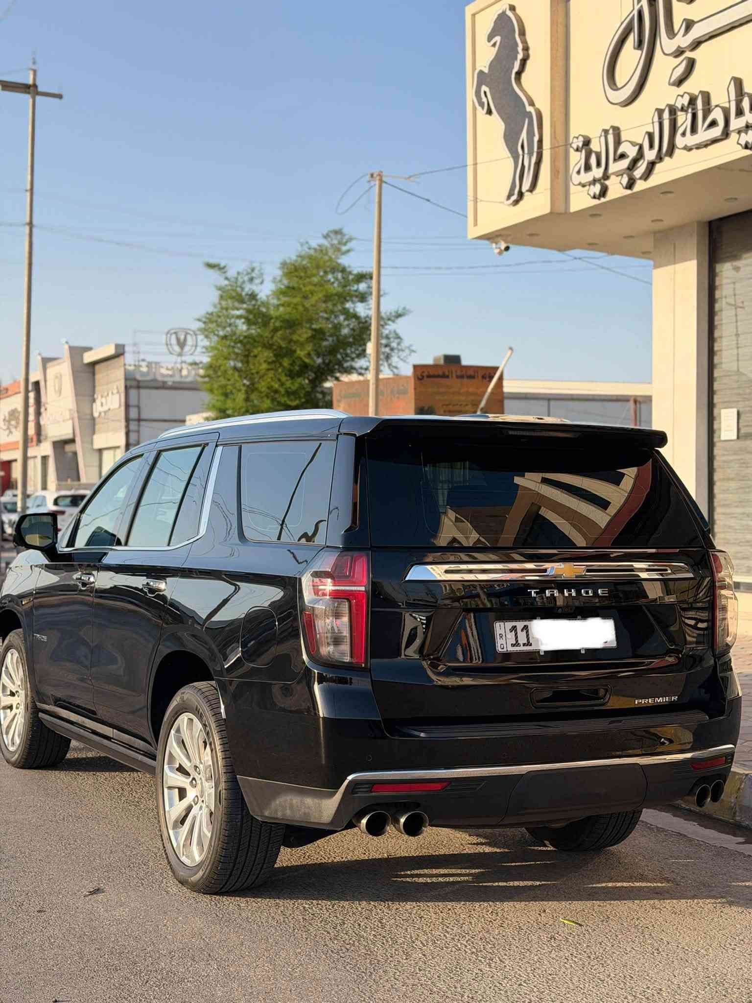 على بركة الله 
تاهو 2023 
برايمر اعلى فئة 
لون اسود 
رقم بغداد مشروع وطني 
وتحويل مباشر 
ماشية 77 الف فقط 
مكان السياره الرمادي 
السعر 477 وبيها مجال 
***********
