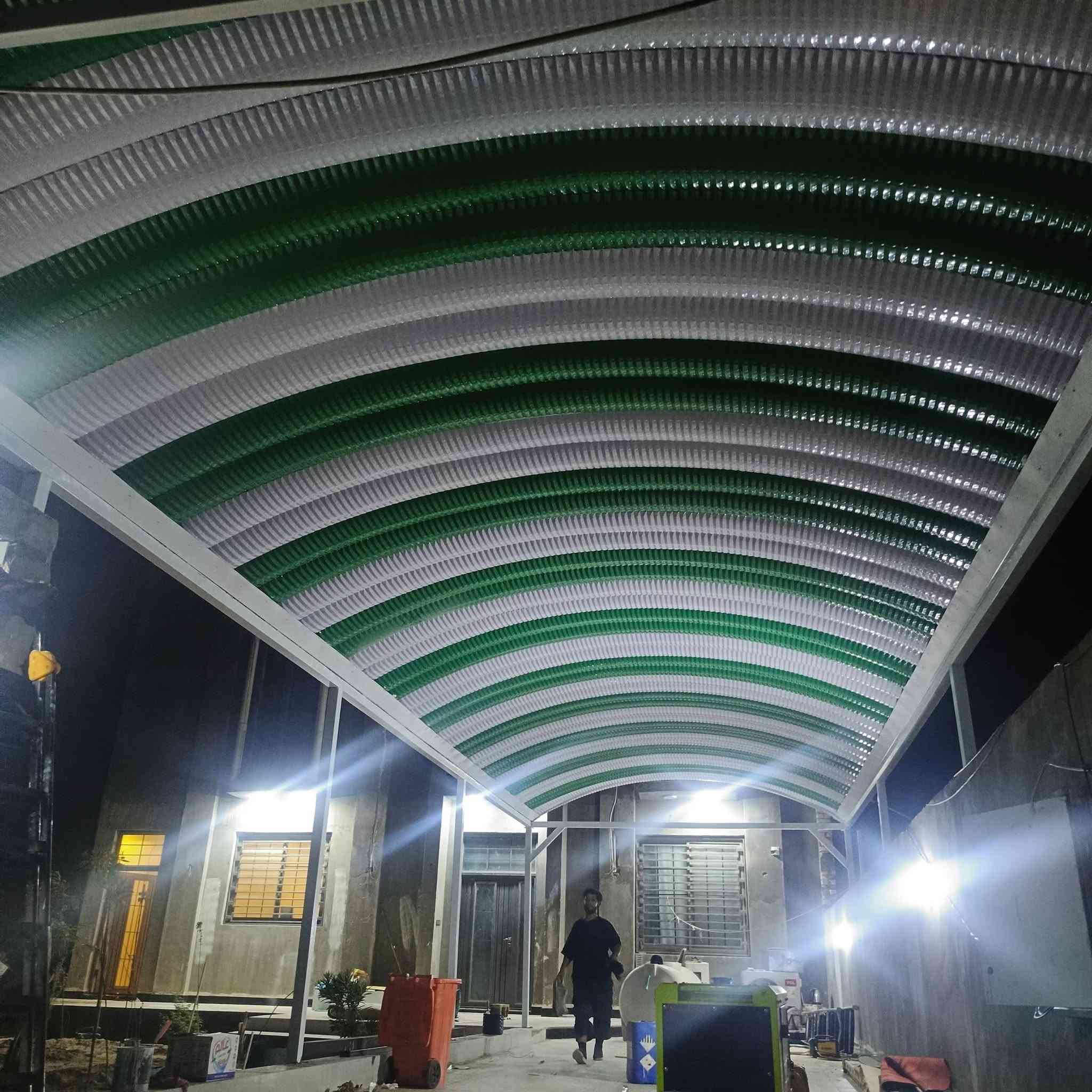 احمي بيتك احمي سيارتك م̷ـــِْن شمس مطر 🌧️🌧️🌈      يالله حداده عامه عمل سقائف كيسبان حديد مغلون سعر المتر ب 37 كرسته وعمل البصرة  ***********
