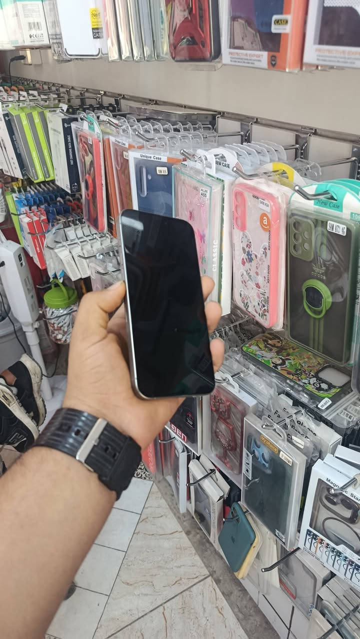 15 برو ماكس جهاز نضيف حيل 💥🔥💥🔥💥🔥 اغراضه موجوده بطاريه 87 سعر 1,50
الاستفسار ***********
