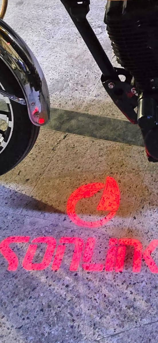 🔥🏍️ للبيع دراجة ايرني شحن SONLINK موديل 2025 – بحالة ممتازة جداً 🔥
إذا تريد دراجة اقتصادية، قوية، عملية، وتوفر عليك مصاريف البنزين… هاي فرصتك 👌
SONLINK 2025 
تقطع تقريباً 100 كم بالشحنة الواحدة حسب الاستخدام والظروف 🔋 بطارية قوية ليثيوم فقط البطارية سعره مليون دينار 📊 شاشة رقمية حديثة  3 مودات قيادة 1ايكو 2 نورمل 3سبورت🛞 إطارات رياضية 🛑 فرامل دسك 📦 صندوق خلفي كبير ومناسب للتوصيل والشغل 💪 محرك قوي ومناسب للاستخدام اليومي والعمل ✨ شكل أنيق وفخم ومواصفات مميزة
📌 الشاصي: HMODS3A12SA604839 📌 رقم المركبة: SL202504839 📌 الموديل: 2025 📌 
💰 مناسبة جداً للتوصيل، المحلات، المطاعم، المشاريع، والاستخدام اليومي.
🔥 دراجة عملية وتوفر عليك البنزين والصيانة ومصاريف التشغيل!
📞 للاستفسار والسعر والتفاصيل: راسلني خاص 📍 البيع للجادين فقط
⚠️ ملاحظة: مدى 100 كم تقريباً بالشحنة الواحدة وقد يختلف حسب الحمولة، السرعة، وطريقة الاستخدام.
بل عافية علي تصير من نصيبة
***********

