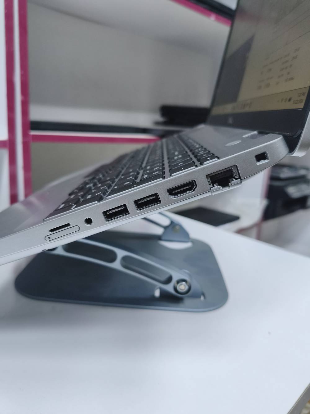 Dell Precision 3551 • i7 الجيل العاشر • Quadro P620