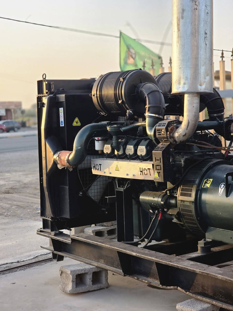 سلام عليكم مولد دوزان للبيع 400kva
سوبر عكس محسن مولد جاهز من كلشي لاتبخير ولاتنقيص 
مامشتغله بل العراق 
مدكه خارجيه 
راديتر نحاس يعني تنسى الحماوه 
السعر 150$ قفل مابي مجال 
العنوان اطراف بغداد جديد الشط مقابيل مطعم سامان السياحي
رقم الهاتف: ***********
بس شراي يتصل
