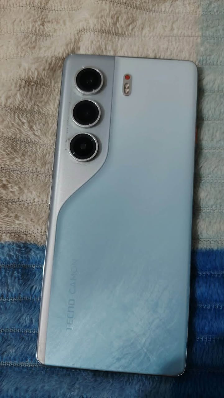 السلام عليكم TECNO CAMON40 pro5Gذاكره 256 جهاز نضيف فقط فطر في الشاشه ما مأثر على اللمس كامره صوت اتصال كله مكفول العنوان الكوفه شارع المعمل قرب المعمل الإسمنت السعر 240 وبي مجال فقط اتصال غير متواجد على الفيس الرقم ***********

نص مكتوب في الصور:
- برنامج تحسين تجربة المستخدم المعلومات القانونية بطاقة الضمان الإلكتروني معلومات الهاتف الرقم التسلسلي إصدار الجهاز رقم الإصدار إصدار Android الشاشة البطارية الكاميرا الأمامية الكاميرا الخلفية RAM هاتفي 16.2.0.150SP09(OP004PF001AZ) V1.3 140902556R000970 < 16 1080x2436 5200mAh 50M 50M OIS+8M ١٢,٠ غ.ب+١,٠ غ.ب