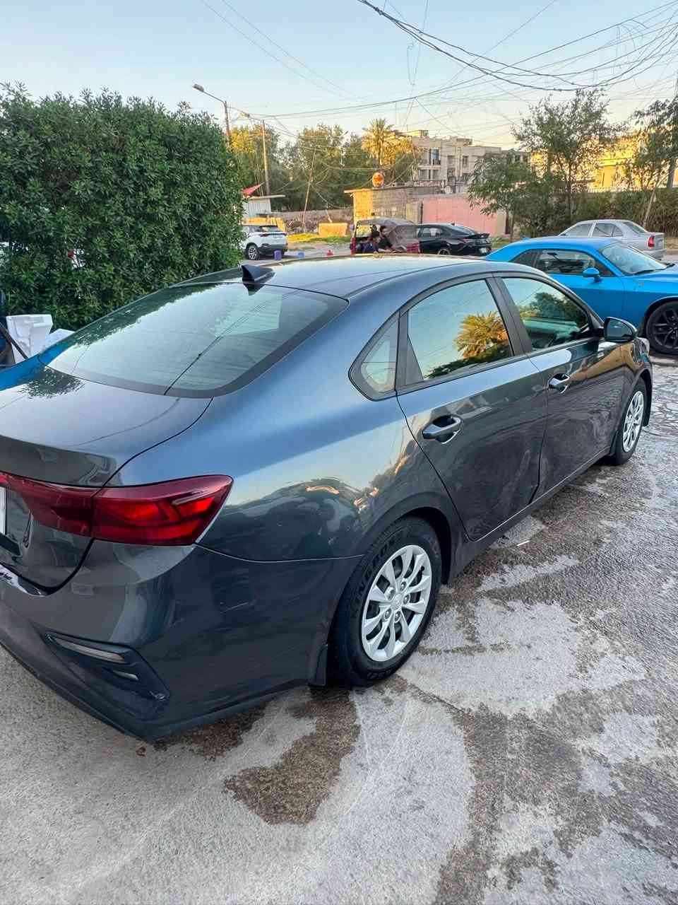 فورتي موديل 2019 وارد امريكي 🇺🇸
ماشيه 85 الف ميل 
نص فول 
حادثها جاملغ و بنيد بس الجاملغ مبدل ، البنيد راجع بلادي
السياره بيها بارد 
مكينه 2000 دوش 
گير cvt 
رادار امامي ، تحديد مسار ، مانع تزحلق كامره خلفيه 
3 انظمه قياده : سبورت ، ايكو ، سمارت 
السياره مكينتها موس متعبانه مداريها دهن و بانزين محسن 
السعر 118$ و بيها مجال
 مكاني بغداد السياره بأسمي تحويل ثاني يوم 
رقمي ***********
