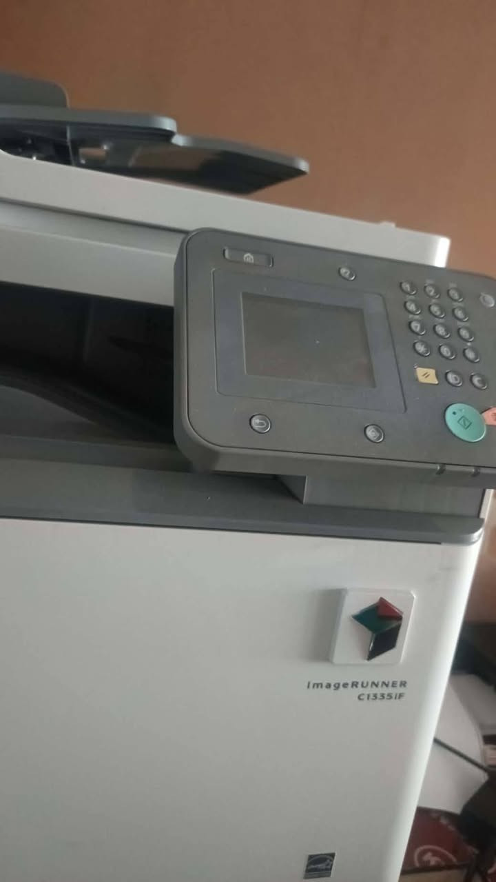 طابعة كانون بعدهي بالضمان مامستخدمها 
اله للفحص بس صار اسبوع من اخذتها 
واتساب 
‏‪***********‬
