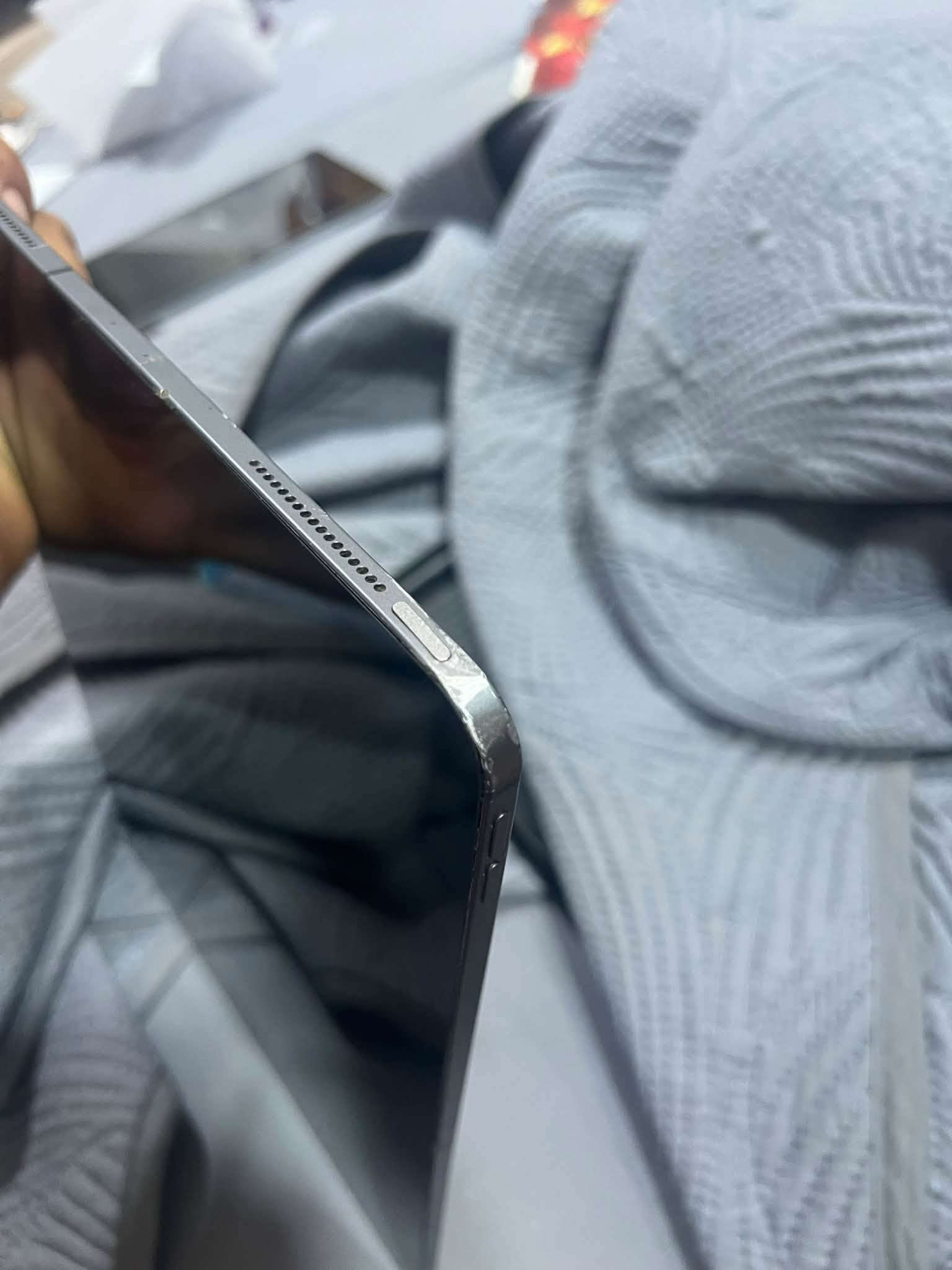 ايباد ٦٤ • فيس ايدي معطل • الخمسه كيلو