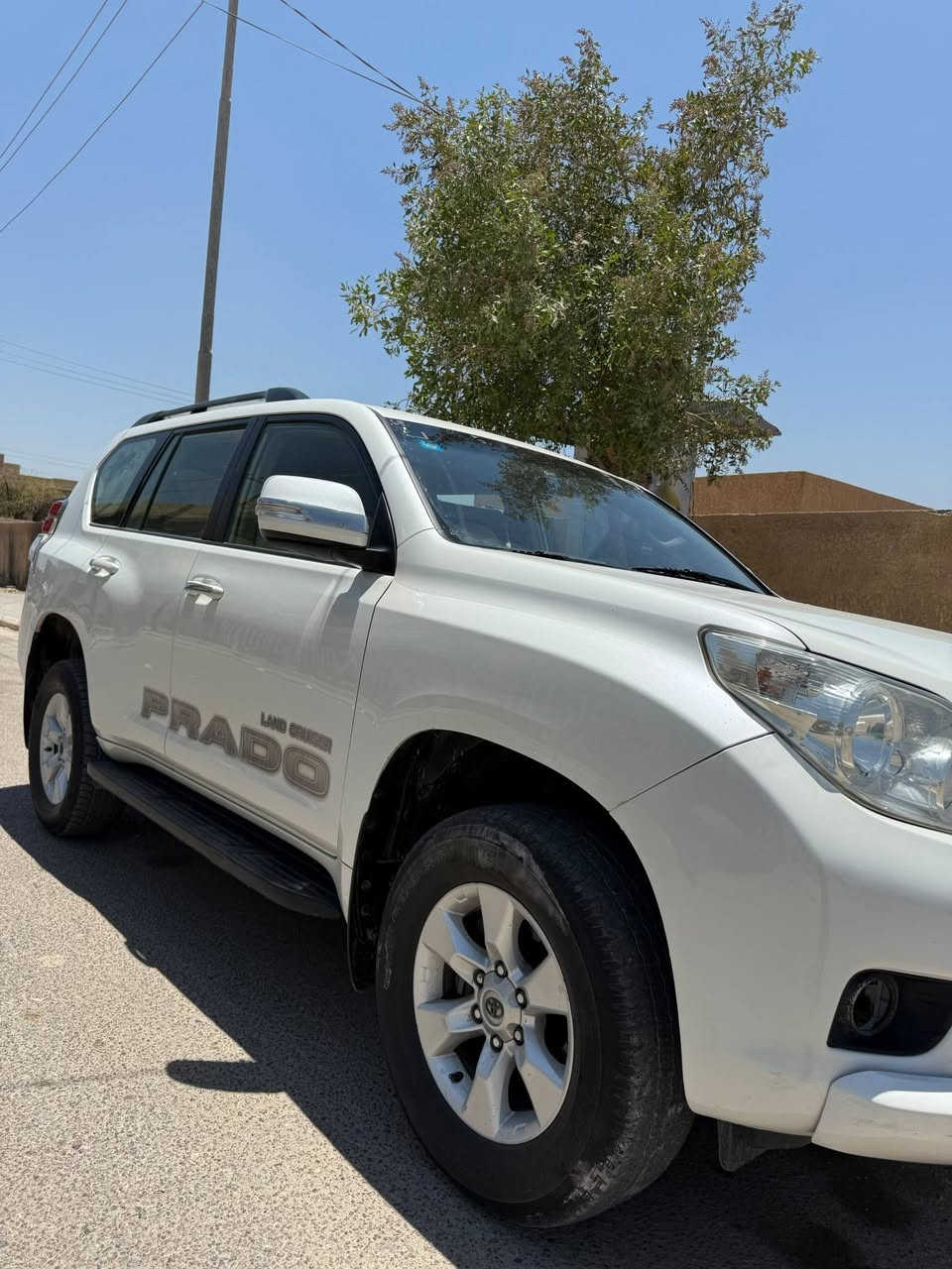 السلام عليكم
برادو للبيع موديل 11 
فول مواصفات 

 6 سلندر ماشيه 165   

بصمه

 دبل تانكي

 3 قطع تبريد 

كير مكينه كفاله على وضع البلاد

مابيها اي نقص 

رقم بغداد مميز بسمي 

السعر 230 وبيها مجال 

المكان السماوه 

للاستفسار ***********

