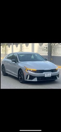 كي فايف موديل ٢٠٢٥ وارد امريكي حادث جاملغ خلفي فقط  بجم كبس الباقي مكف...