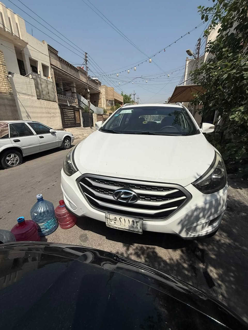 توسان خليجي موديل 2015 بيها بارد قليل بالكنر مال جاملغ الخلفي ماشيه 203 كيلو نضيفه 140 💵 مكان بغداد البلديات 
***********
