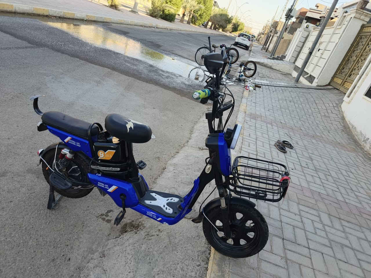 السلام عليكم بايسكل شحن للبيع حجم 16 أي عطل ما بيه فقط الكشن إني ابدلك ياه عل حسابي بطاريات جديد شاحنته وياه مال شركه الأصلية يوصلك لل سوگ 3 مرات ويرجعك العنوان الأنبار الرمادي ال 5 كيلو قرب جامع خاتم الأنبياء والمرسلين  السعر 250 الرقم ***********
