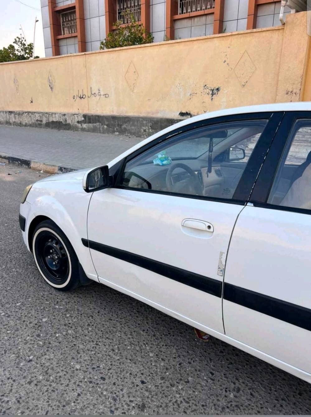 كيا ريو مديل, 2010وارد خليجي سنوية, 2030راعيها يمي تحويل ثاني يوم تبريد ثلج وخير من الله سيارة ما بيها شي فقط ضربة بالجاملغ الامامي وبصندوق الخلفي غير هاي ما بيها شي تجي وشوف بعينك سيارة احلى من صور مكفولة من كلبه او جفية بيها رشات صبغ قليل مكاني بصرة سعرها 65ورقه