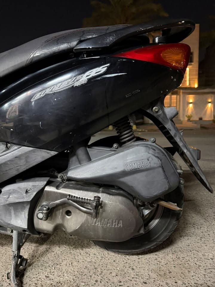 السلام عليكم دراجه بريز للبيع قبل 3اشهر منزله من رمبه الدراجه كفاله عامه السعر 950 وبيه مجال حك جيتك
مكاني بغداد
الرقم ***********
