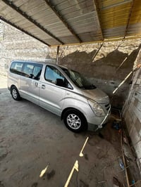 هيونداي اتش 1 • ٢٠١٠ • اوتوماتيك