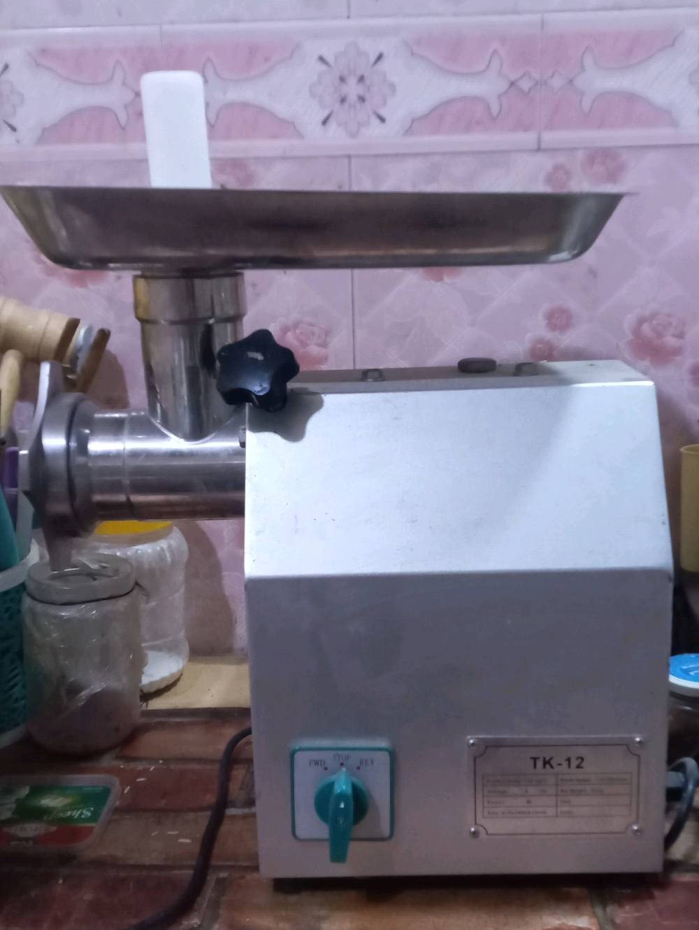 مكينه لحم وحمص TK الاصليه جديده مفرغه جديده ميزان منفاخ هوه مالت شوي ابو 2/500 سعر 400 رقم موبايل ***********