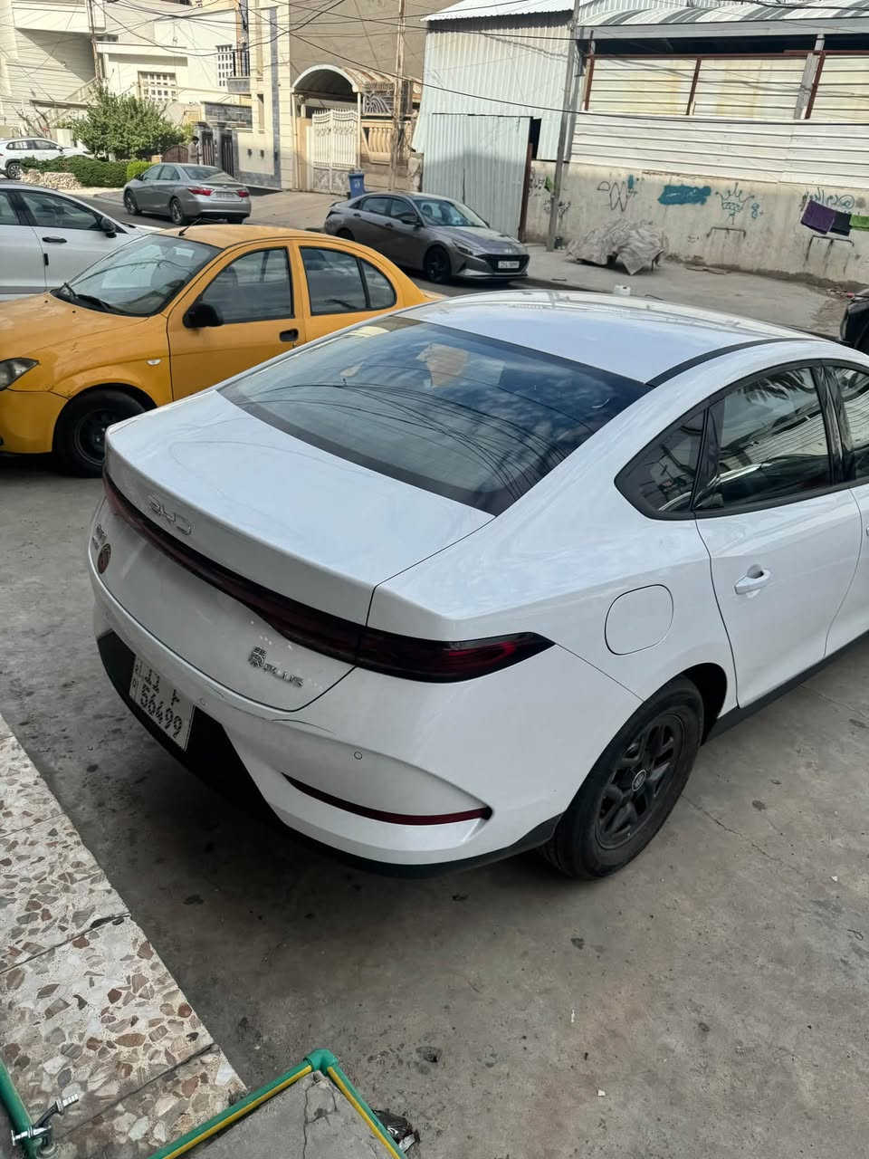 :
---
*للبيع BYD Qin Plus - موديل 2025*

*السعر: 19,700 وبيها مجال بسيط جداً*
*العنوان: بغداد - حي العدل*
*الممشى: 25,000 كم*

*مواصفات السيارة:*
✅ الموديل: 2025
✅ المحرك: يعمل لشحن البطارية
✅ النظام: 3 أنظمة هايبرد بنزين + شحن ذاتي
✅ الداخل: جلد زيتوني
✅ التشغيل: بصمة + كارت
✅ شاشة كبيرة
✅ هاند بريك بصمة + Auto Hold
✅ تبريد قطعتين
✅ 10 ايرباكات
✅ الشاحنة الأصلية جديدة بعدها بالجيس ممفتوحة

*حالة السيارة:*
🔹 بيها طخة بجاملغ الأمامي ورصعة بالبنيد

*للاستفسار: ************

---

*نسخة قصيرة للكروبات:*

للبيع BYD Qin Plus 2025
ماشية 25 الف
فول 1/1 جلد زيتوني 10 ايرباكات تبريد قطعتين بصمة كارت
3 انظمة هايبرد شاحنتها جديدة بالجيس
بيها طخة جاملغ امامي ورصعة بنيد
السعر 19,700$ وبيها مجال
بغداد حي العدل ***********
