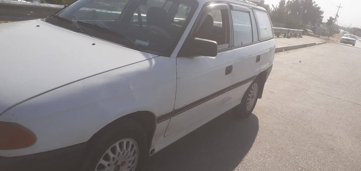 أستره استيشن محرك كير شرط رقم بغداد مصطره كابون بيها الكشر عل فحص ما اعرف اشبي السعر 37 ورقه وبيها مجال الشرعي يحولك السياره بسمو سنويه 30 الستفسار عل رقم***********
