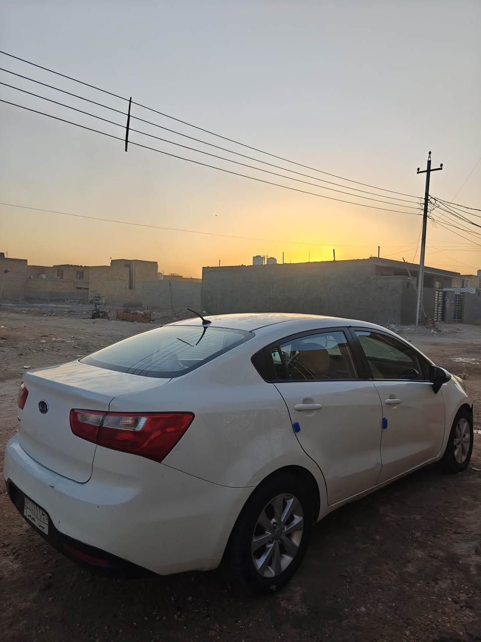 سلام عليكم
سياره كيه ريو مديل ٢٠١٢

فول مواصفات 

تبريد جديد 

تخم تاير 

حداديه جديده 

فقط بيه طغات كما موضح بالصوره 

السعر ٨٥وبيه مجال مكاني ميسان العماره
‏***********
