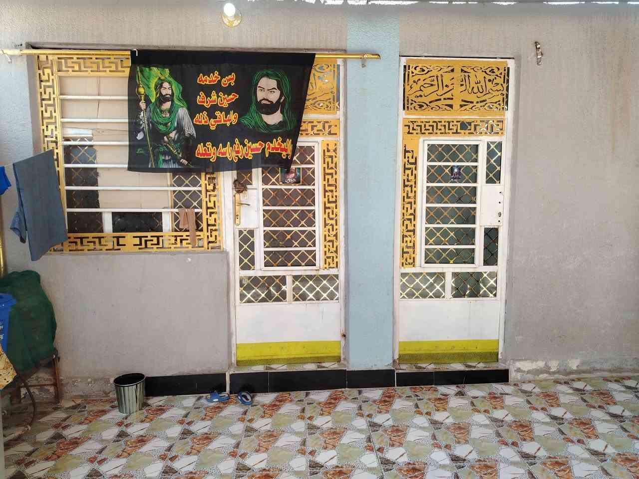 السلام عليكم بيت للبيع في حي الجاسميه يتكون من غرفتين وهول مطبخ بناء حديثه 2025 زراعي سند 25 المساحه ١٣٠ ركن المجرى سواقي ***********
