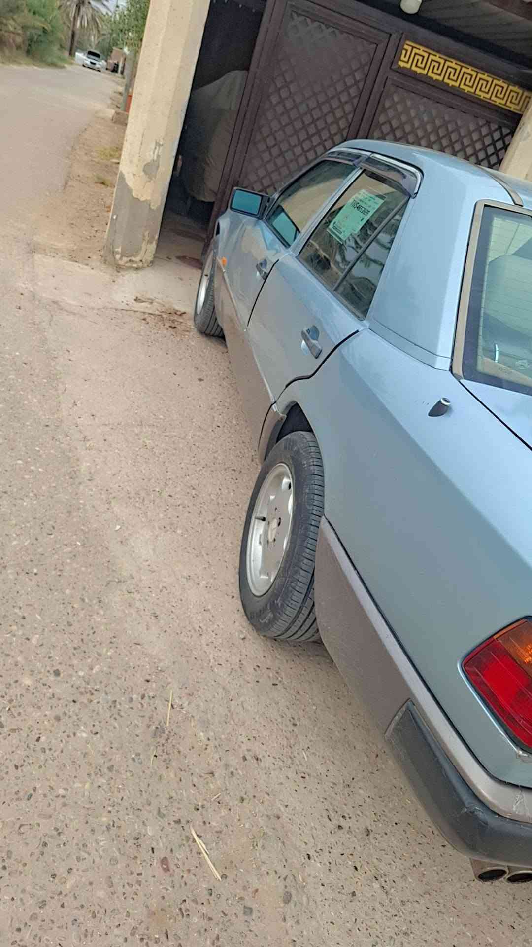 مارسدس E300 • ١٩٩٠ • رقم بغداد