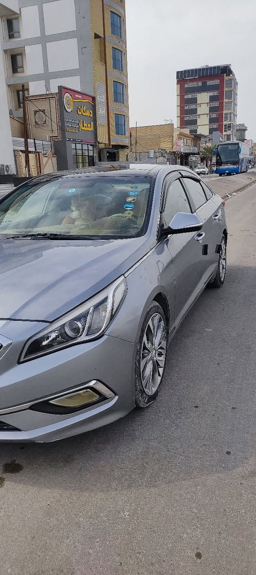 سوناتا 2017 خليجي نجف بأسمي
رقم انكليزي نجف،بانوراما،محرك 2400 دوش،تبريد قطعتين،شاشه،تحكم استيرن،اشاره بالمري،تبريد ثلج،باتري جديد ،حداديه،ادامه كامله على السياره كل شهر .

للبيع والاستفسار اتصل على الرقم أو راسل على الواتساب 

***********

مكان السياره النجف الاشرف شارع المطار
