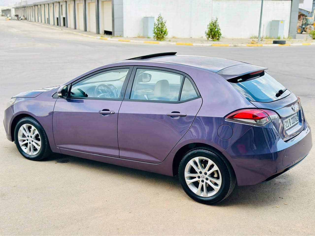 MG 5 2014
مج ٢٠١٤ سفری ئێرەیە گێڕ و مەکینە بەشەرت بێ مەسرەف سەیارەی ماڵە تایەی تازە هەموو شتێکی بەشەرتی فەحس و فیتەر مواسەفات فول سڵاید ناوزەرد سوکان ڤۆلیۆم ABS ئاوێنە ئیشارەت حاسە مۆدی گێڕی سپۆرت و گێڕ قورس و نۆڕماڵ کێشەی دیلۆی نیە بە نۆرماڵیش بۆیاخ یەک پەڵەی چەمەلەغ پێشەوە بێ ناو بێ ئێرباگ موشتەری تەلەفۆن بکە 
سعر ٦٨$
*********** السليمانية, العراق
