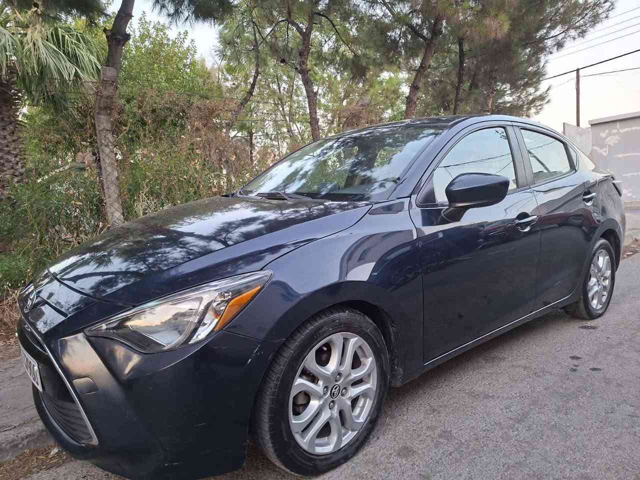 yaris ia 2017 تۆیۆتا یارس 
قەپات مواسەفات بەس سلایت  نییە بەسمە شاشەو  ئایپاد بیلادی  رادارە  سوکان ڤۆلیوم تعدیل سورعە  بونیتی سبوغە لەگەڵ چامرغی لای سەکنی بێ ژۆرێ  پەڕەشوتی شانی لای سەکنی تەقییە 157 هەزار ڕۆیشتووەشوێن هەولێر سعری 98گەڵاو معامەلە ژ.م*********** أربيل, العراق
