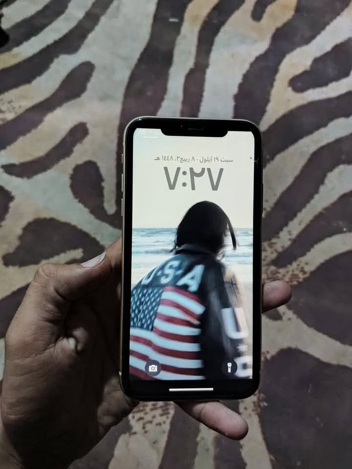 ‏سلام عليكم iPhone XR للبيع نظيف 80% ما مفتوح جهاز نظيف مكاني باب العوفي السعر 200 الشرا ***********
