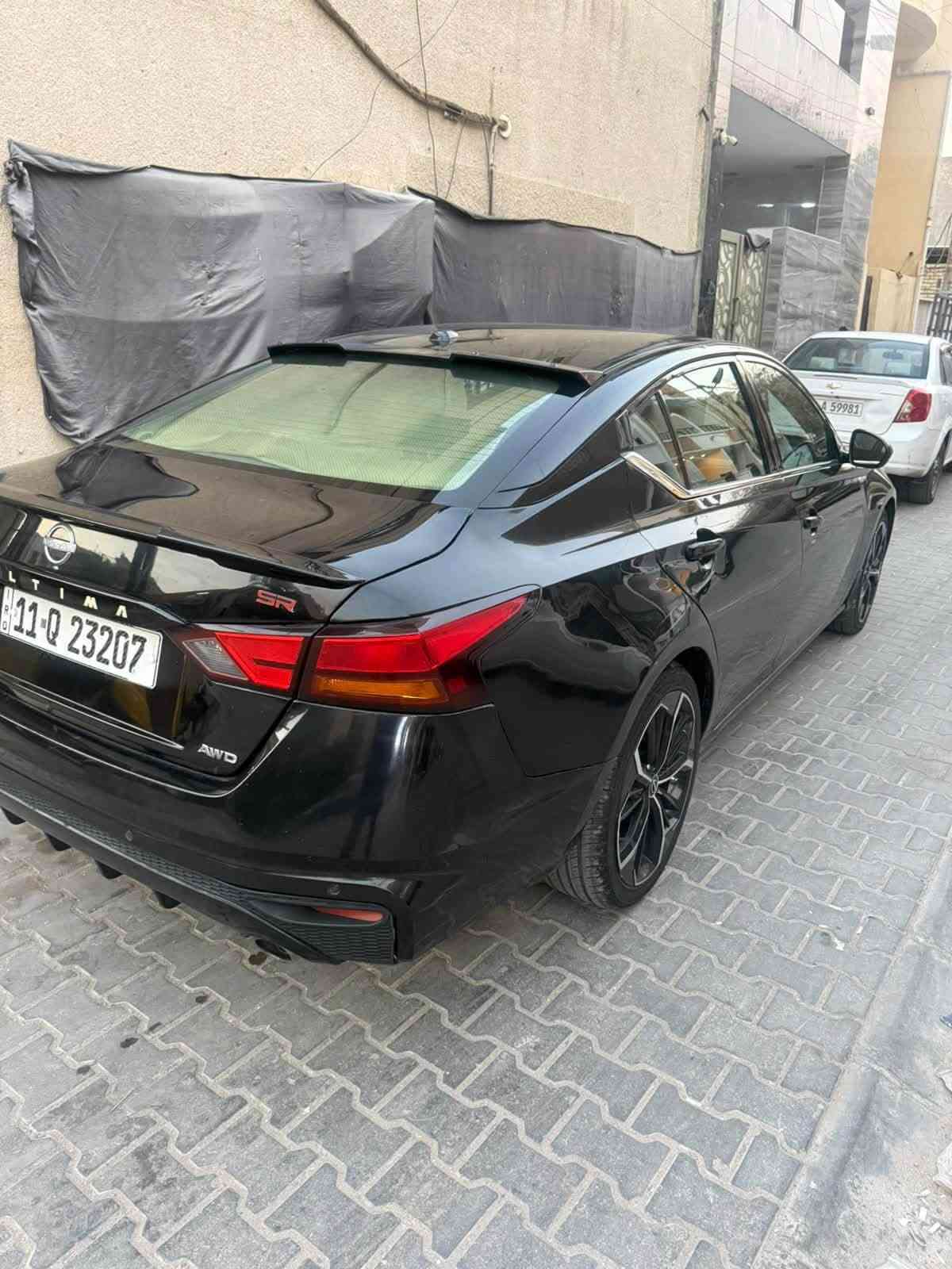 سلام عليكم 
Nissan Altima SR 2023 AWD

اللون اسود حادث خلفي صندوق وجاملغ وباب خلف الصدر تعديل ب شاصي والحوض بدون ايرباك ولا ايرباك طاك صور الحادث موجوده  وصور تصليح عدي رقم بغداد باسمي 

فقط بيع بدون مراوس
 
ماشيه 67000 ميل 
محرك 2.5 4 سلندر 
مواصفات 
كشن سايق كهرباء 
شفتات سرعة 
تشغيل عند بعد 
نقاط عمياء 
رادار امامي 
رادار خلفي 
توقف امامي اوتو 
هند بريك دگمه 
ابل كاربلاي اندرويد اوتو 

تخم تاير جديد
حجر البيئه والكتلوكات كلها موجوده ومكينه وكير  وسياره باسمي واني كصيتها من امريكا على ايدي وكهربائيات كلشي ما مفتوح بيها 

السعر 135وبيها مجال قليل 

مكاني بغداد بلديات 📞 ***********
موجود واتساب
