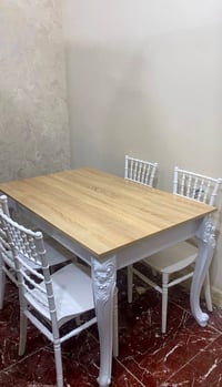 طاولة طعام • ٤ كراسي • البصرة ياسين خريبط