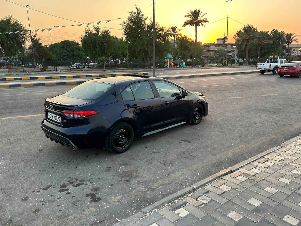 السلام عليكم كورولا 2020 كير مكينه خير من الله تخم تاير جديد صدر امامي خلفي جديد تبريد ثلج سياره بدون حادث بيها تبديل بنيد فقط سيارة فول المواصفاتS واحد على واحد الشراي يتصل ***********  
السعر 125
